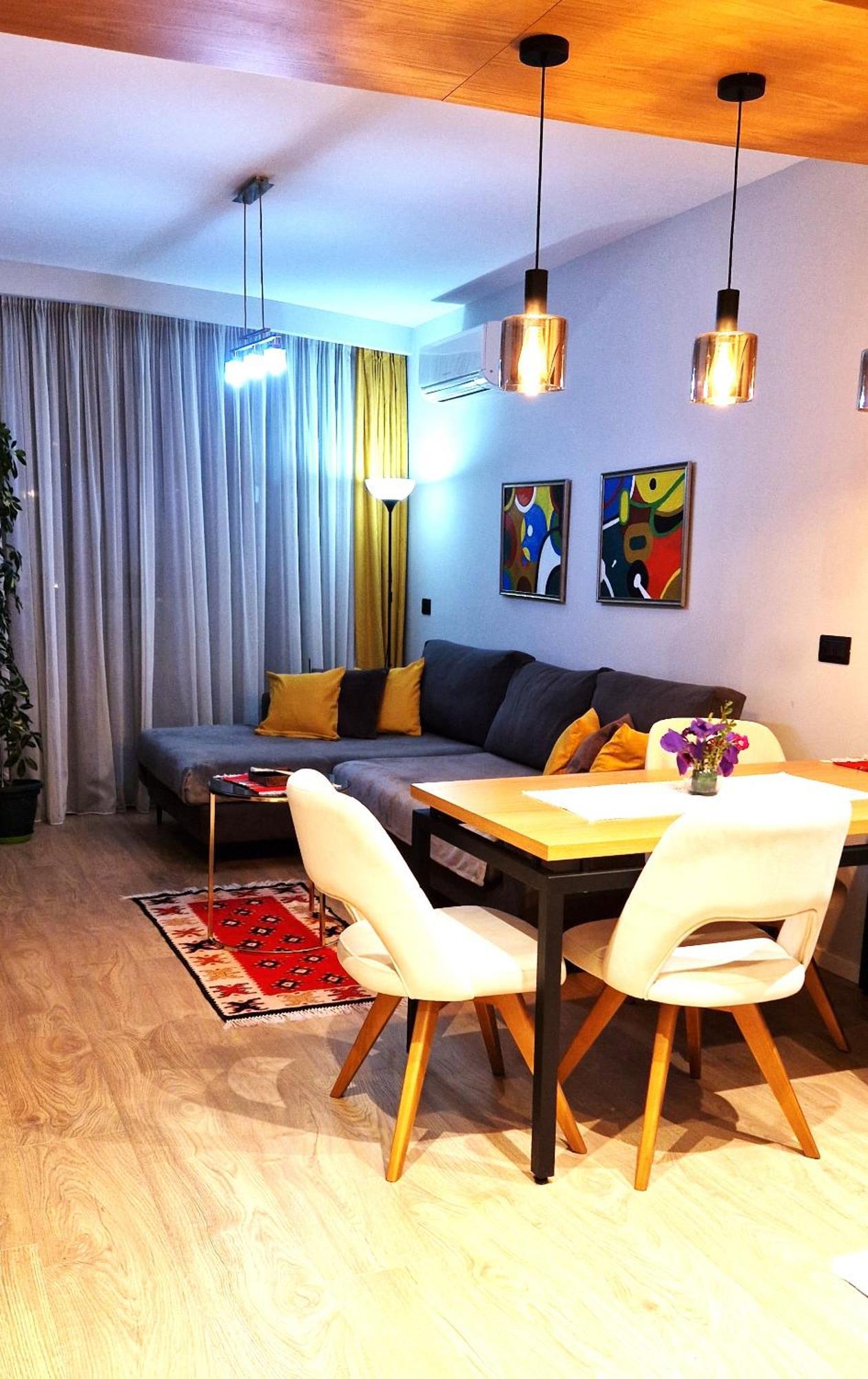 Central Comfy Apartment Tiranë Luaran gambar