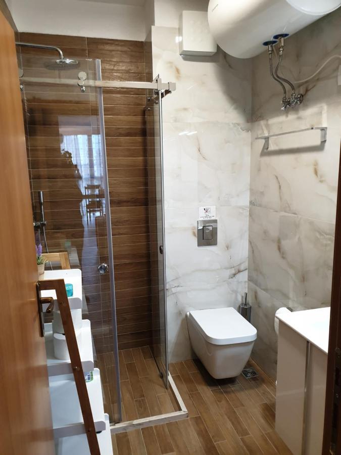 Central Comfy Apartment Tiranë Luaran gambar